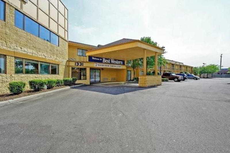 Days Inn & Suites By Wyndham Madison Heights Mi Экстерьер фото